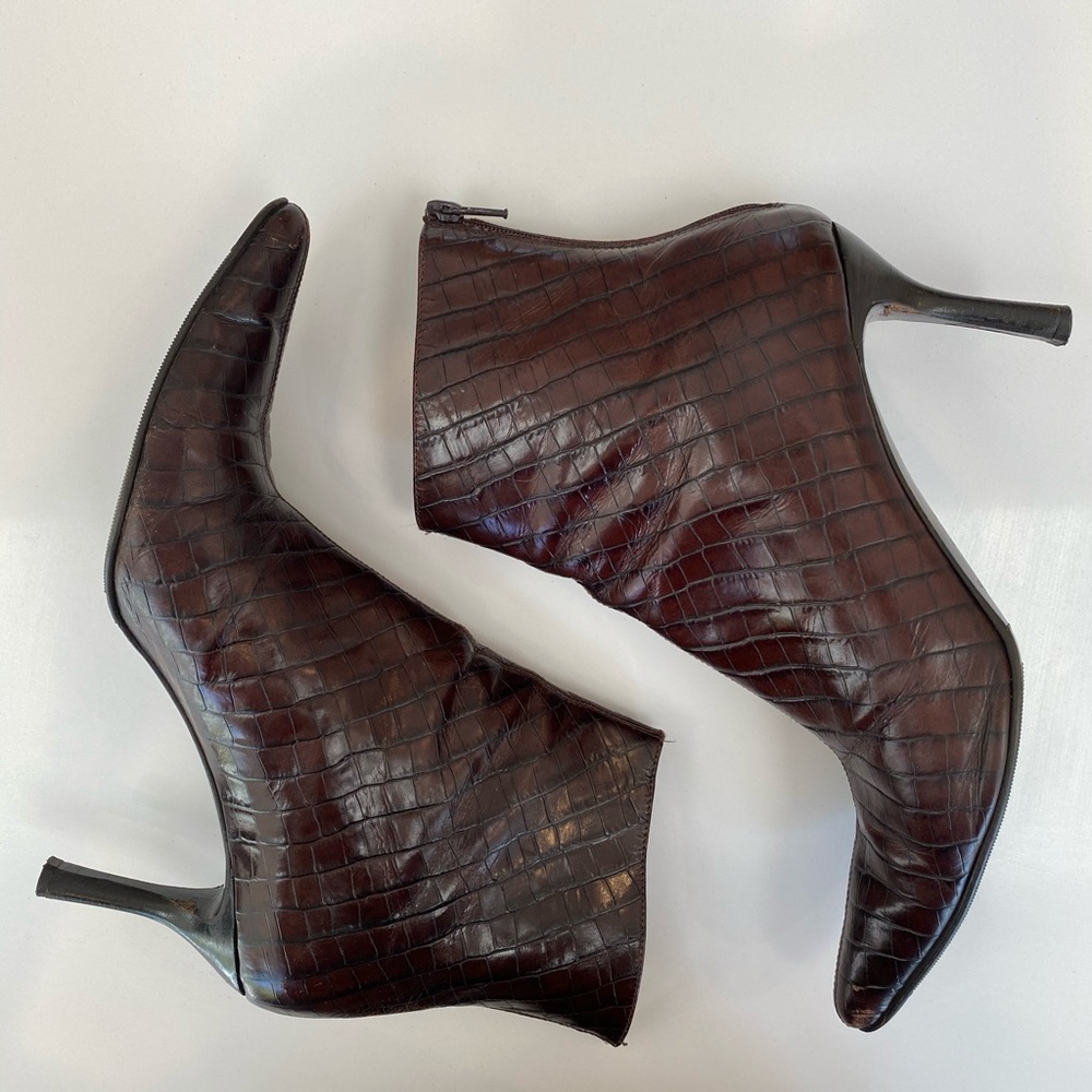 Max de Carlo brown crocodile style leather booties